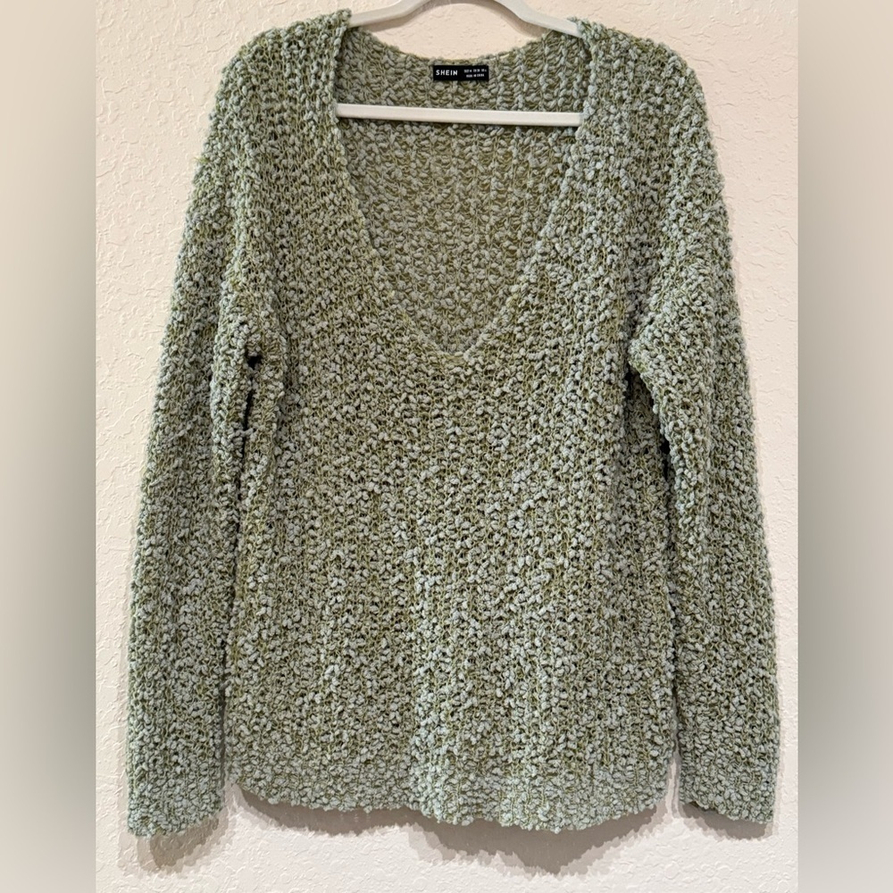 Shein Women’s Slouchy Boucle V-Neck Long Sleeve Lightweight Sweater Size M